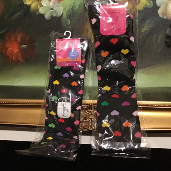 2 NWT Hwa Yu Women Multi color  Hearts KNEE HIGH Thigh High Socks 9-11 - Picture 2 of 2